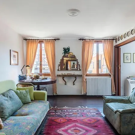 Incredible Location In San Marco's Square, Венеция